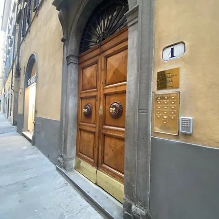 Le Tre Lune Konukevi 2*